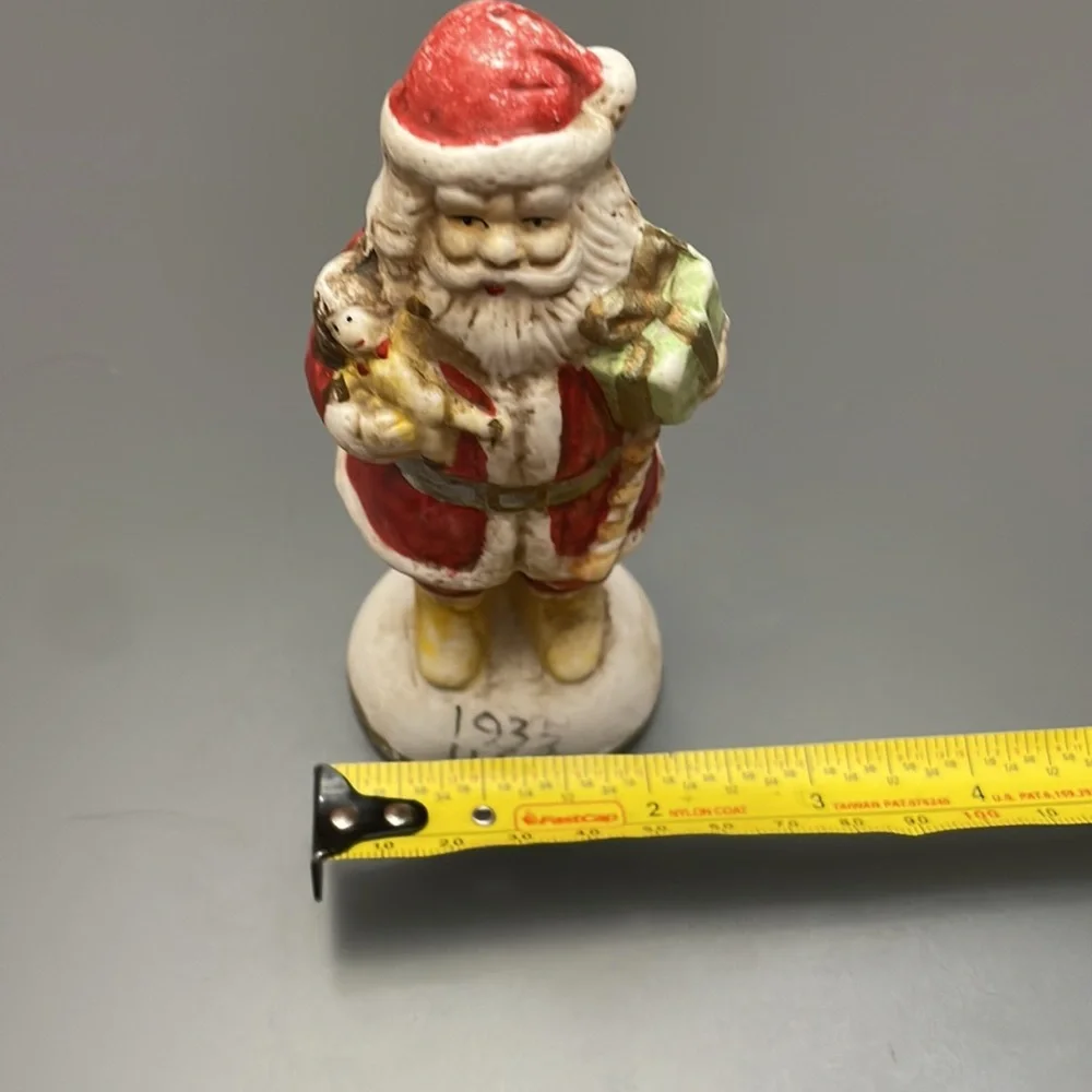 Old World Santa, Hand Painted Porcelain Christmas Figurine Ornament “1935 USA”